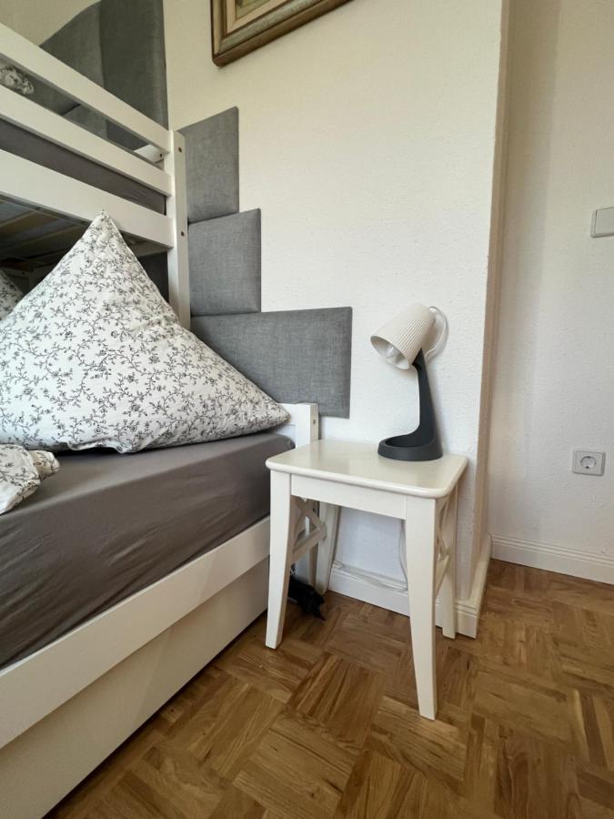 Sweet Cozy Three Dresden